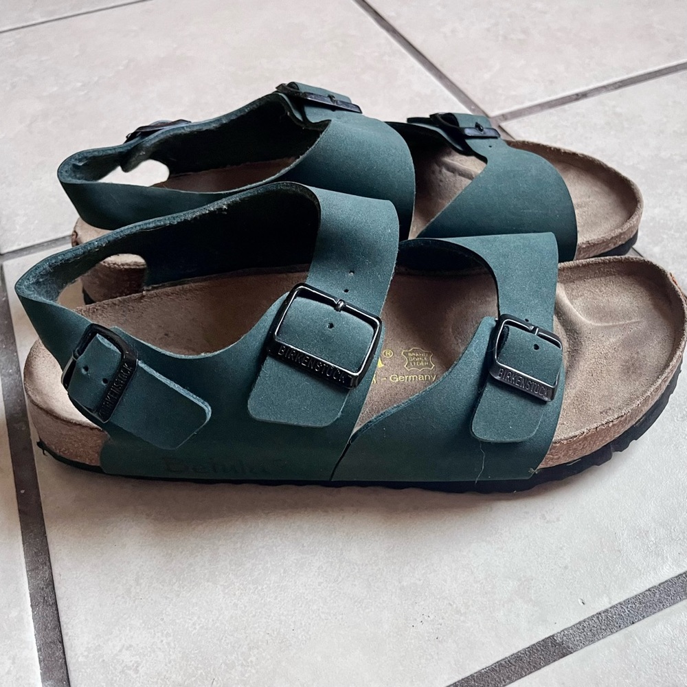 Betula by Birkenstock’s men’s 7 women’s 9 green sandals